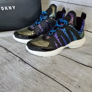 DKNY 617 Lynzie lace up